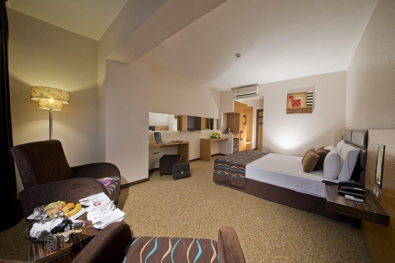 North Point Hotel Деницли Экстерьер фото