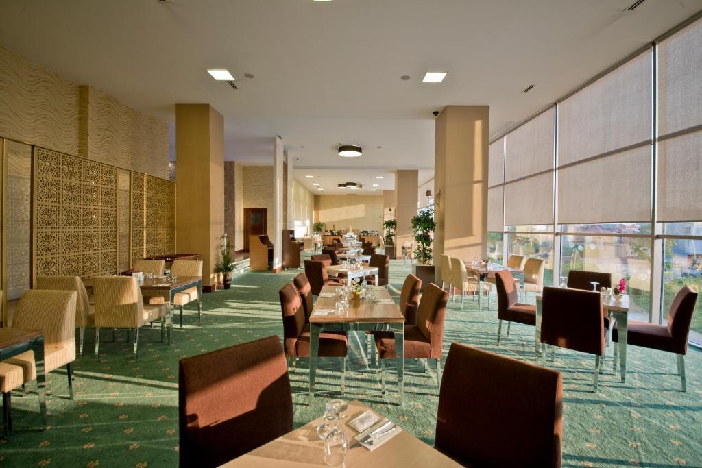 North Point Hotel Деницли Экстерьер фото