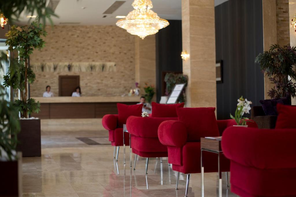 North Point Hotel Деницли Экстерьер фото